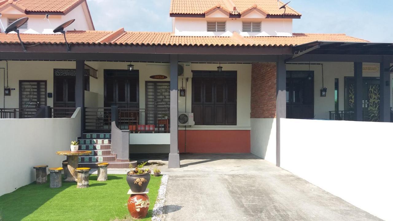 Teratakmuslim H'H Villa Malakka Dış mekan fotoğraf
